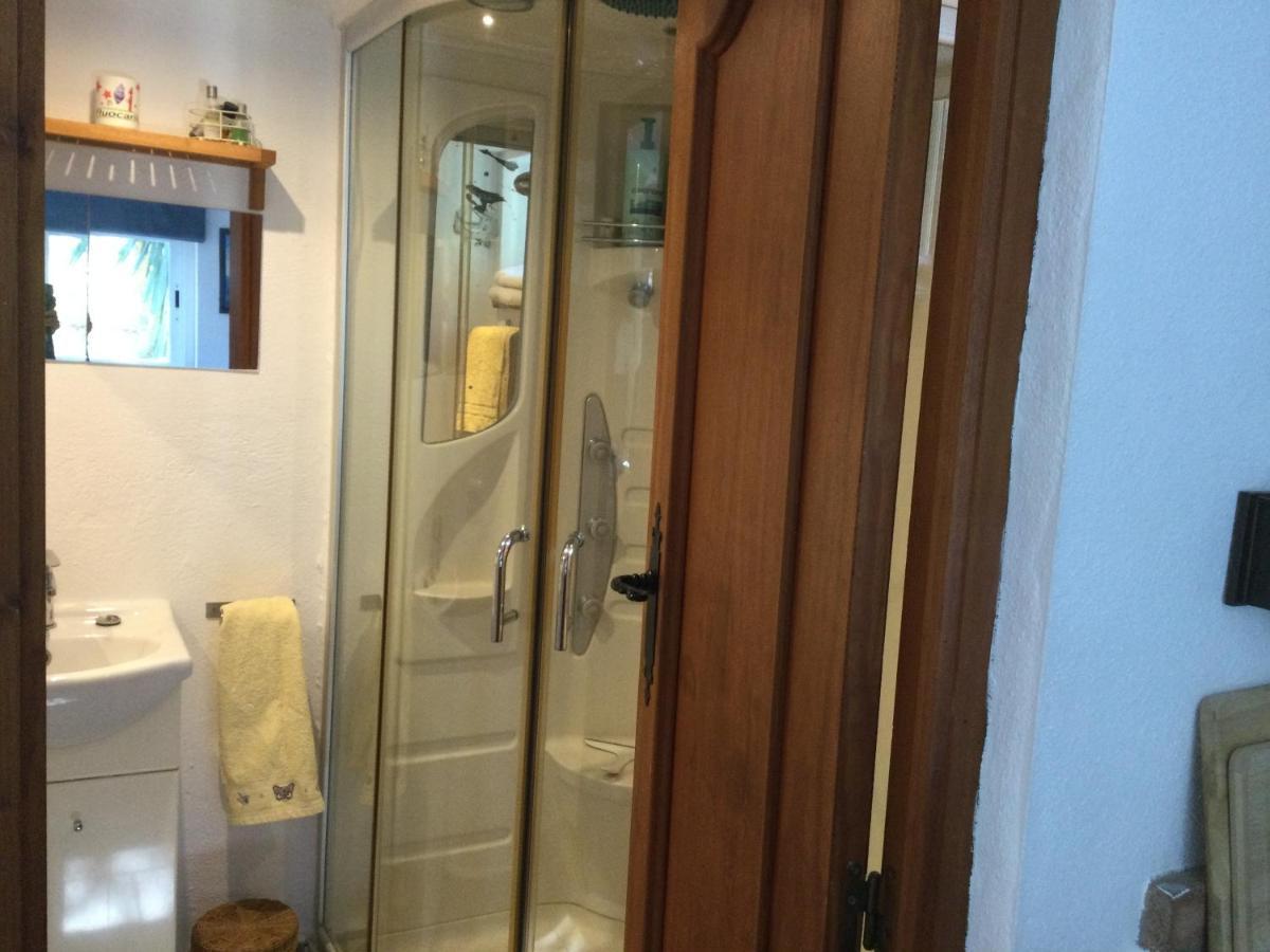 Finca El Rio, The Studio Self Catering With Pool And Hydrotherapy Jacuzzi Set In Beautiful Gardens, Guaro Eksteriør billede